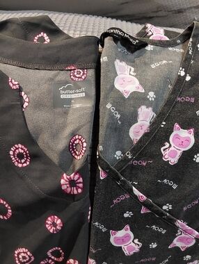 Butter-Soft & Samantha Marc Scrub Top XL.